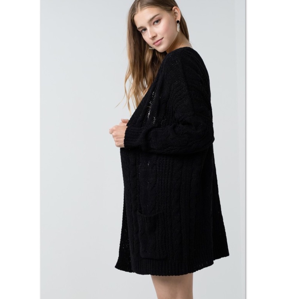Black chunky cable knit cardigan - Picture 5 of 6